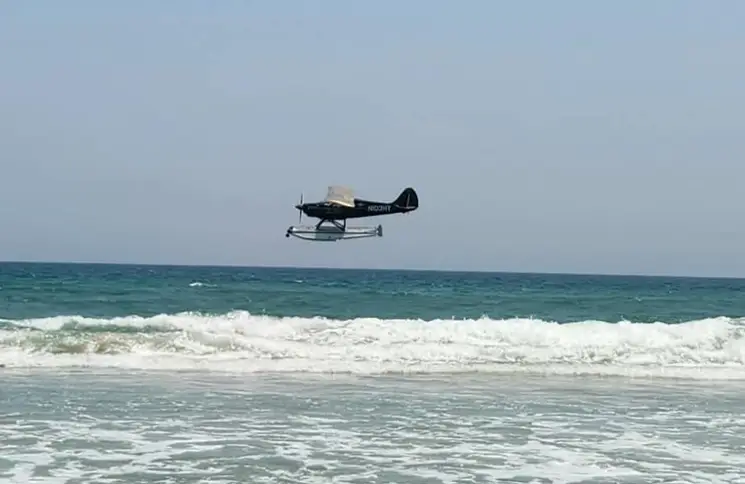 Sea Plane (trainer)  - 40ft above the water